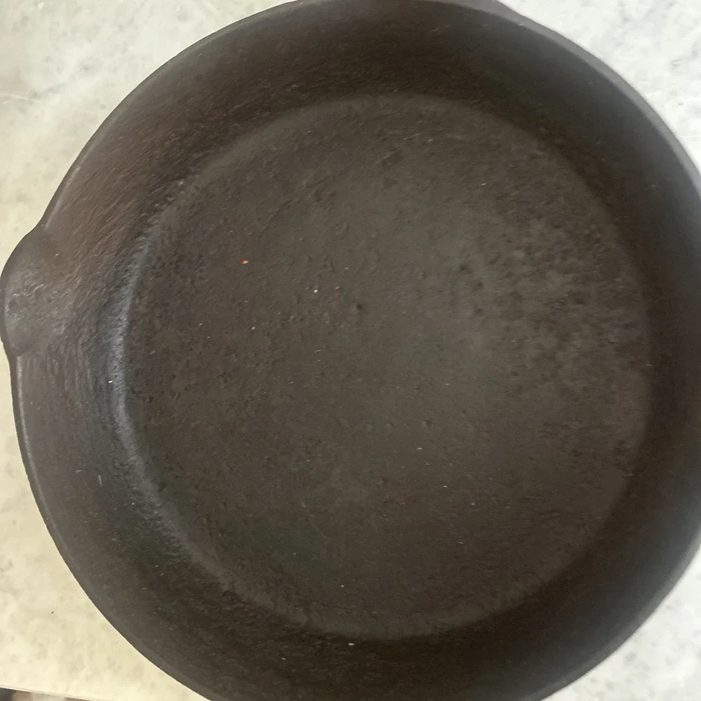 Griswold Large Block Logo - #8 Cast Iron Skillet VTG